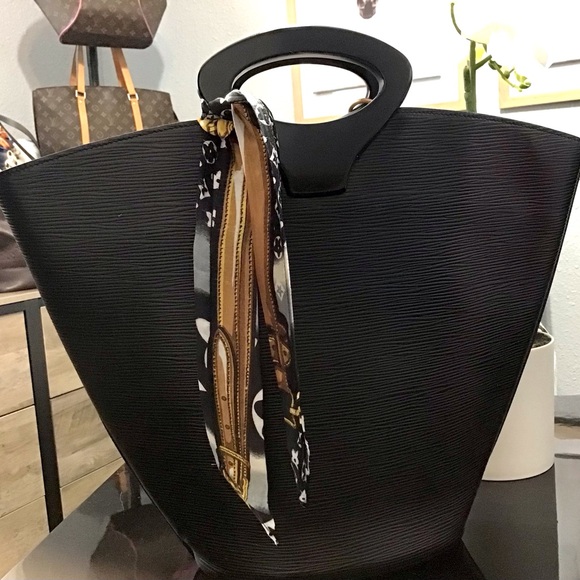 Louis Vuitton Noctambule Epi Leather Black - Picture 6 of 12